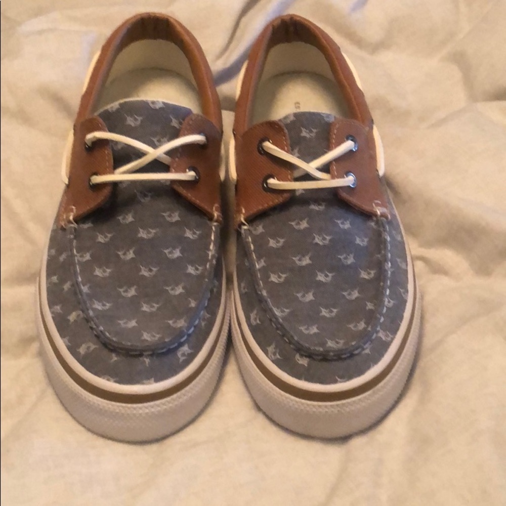 Bass boat shoes